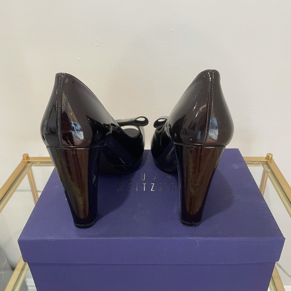 Stuart Weitzman patent pumps. - Picture 7 of 10